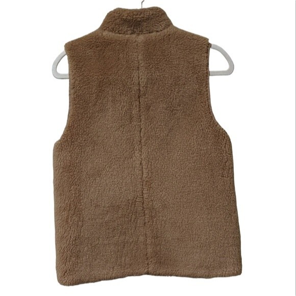 J. Crew plush faux fur excursion vest item E1535 camel size XS - Picture 3 of 12